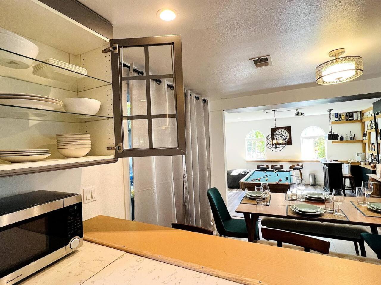 Angeles Hideaway - Costanso Villa