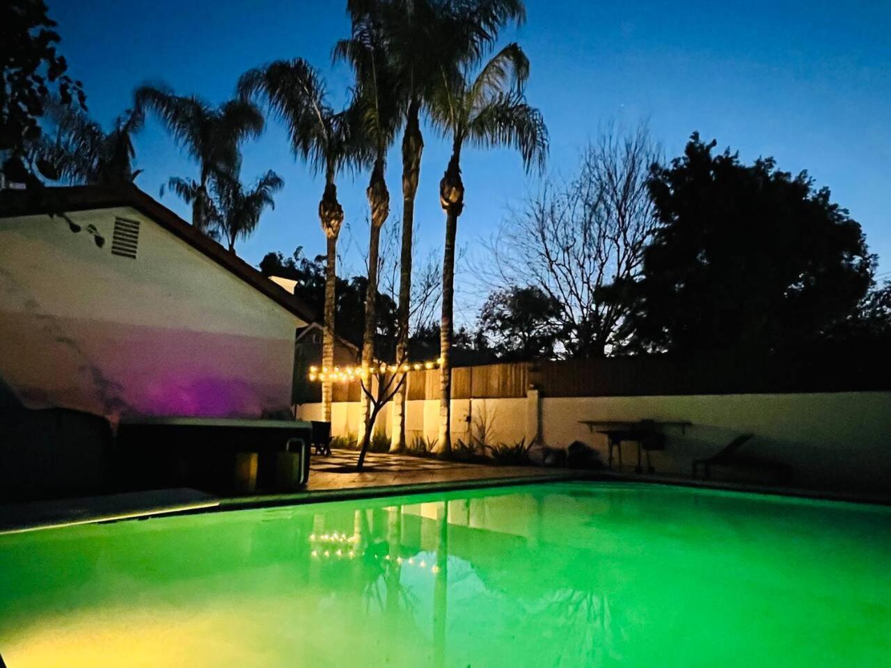 Angeles Hideaway - Costanso *